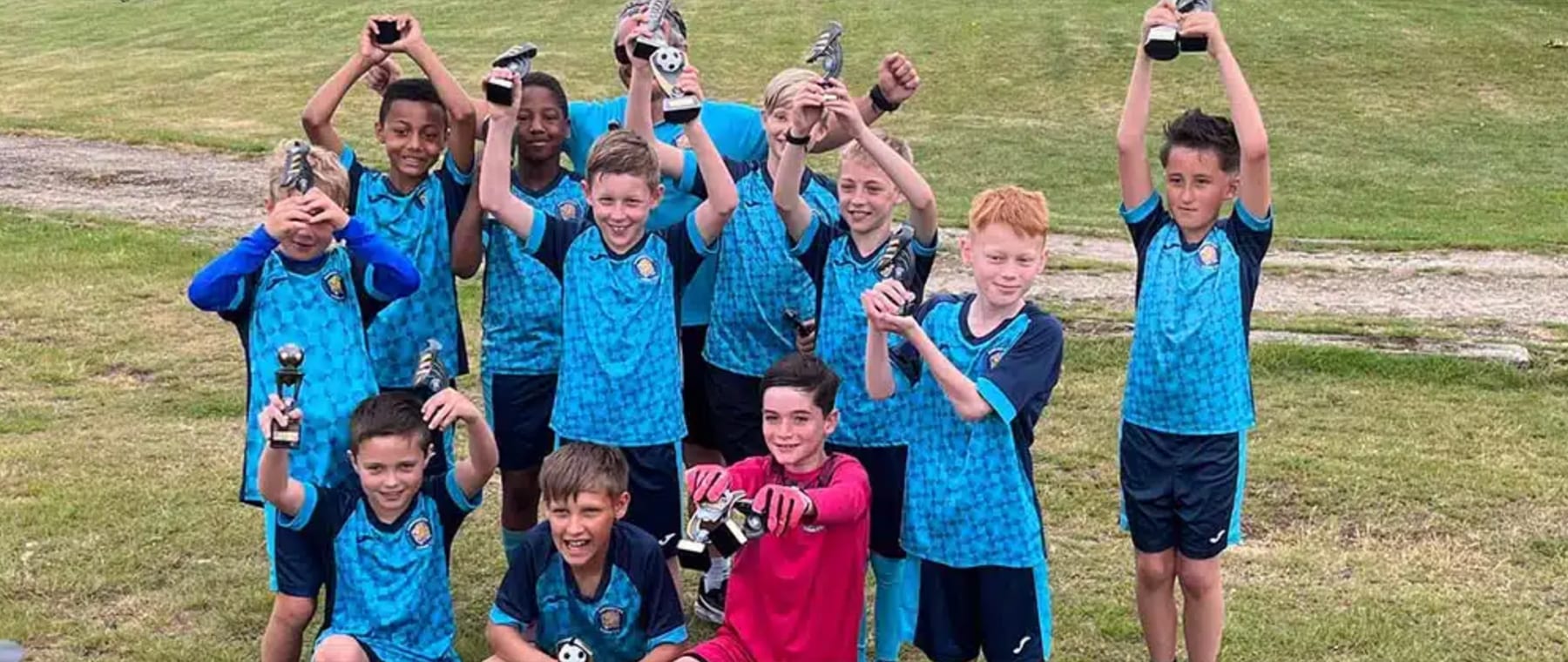 Kingsdown Lions U14 Red football team in Swindon